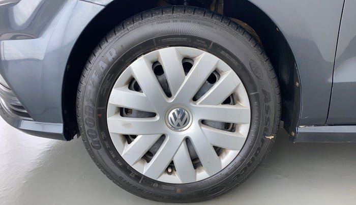 2016 Volkswagen Ameo COMFORTLINE 1.2, Petrol, Manual, 59,967 km, Left Front Wheel