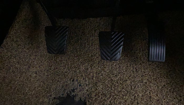 2016 Hyundai Verna FLUIDIC 4S1.6 VTVT SX O, Petrol, Manual, 85,605 km, Pedals