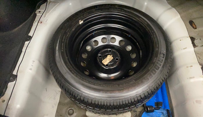 2016 Hyundai Verna FLUIDIC 4S1.6 VTVT SX O, Petrol, Manual, 85,605 km, Spare Tyre