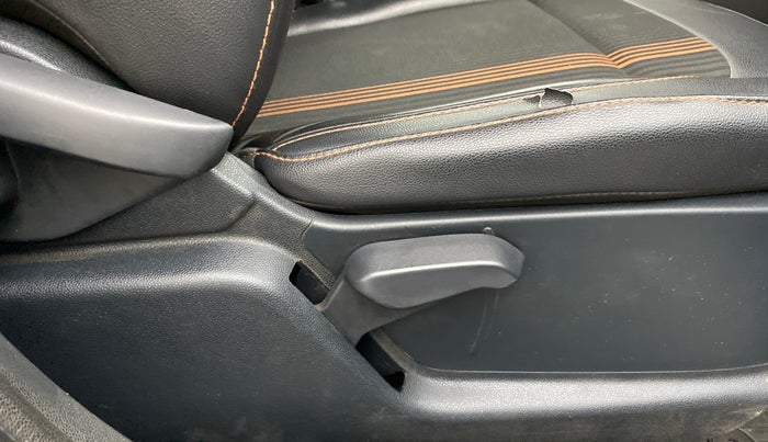2018 Ford Ecosport 1.5  TITANIUM SPORTS(SUNROOF), Diesel, Manual, 69,914 km, Driver Side Adjustment Panel