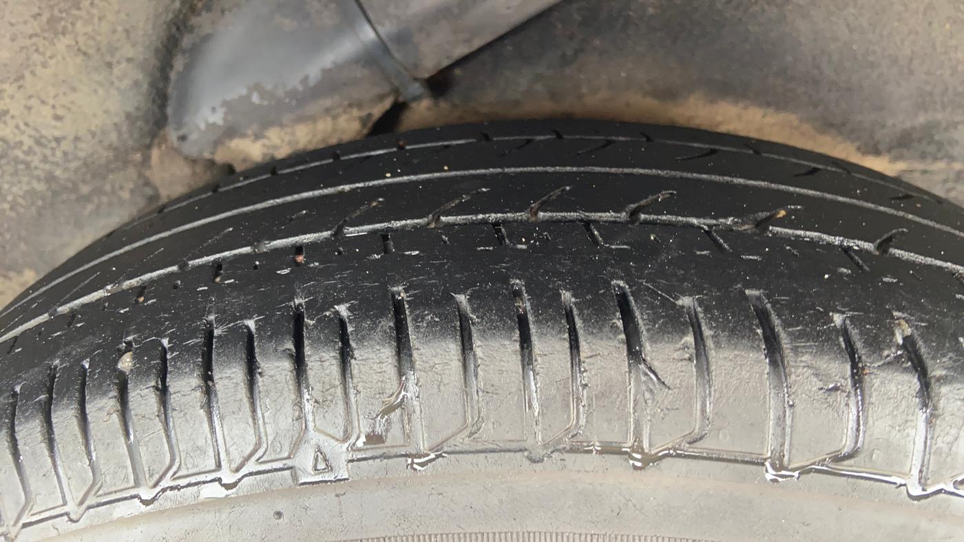 2013 Hyundai i10 SPORTZ 1.2 AT, Petrol, Automatic, 75,245 km, Left Rear Tyre Tread