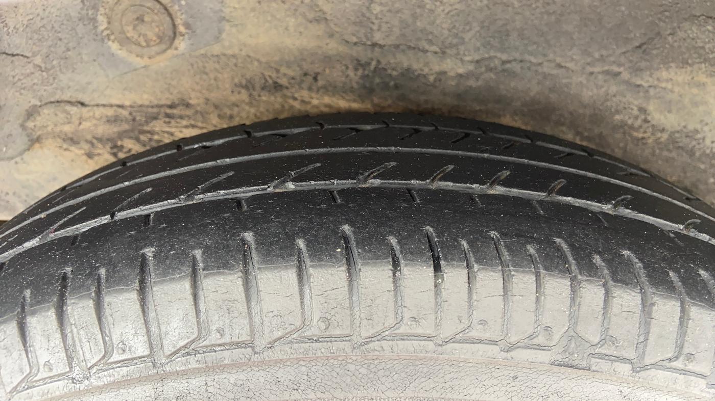 2013 Hyundai i10 SPORTZ 1.2 AT, Petrol, Automatic, 75,245 km, Right Rear Tyre Tread