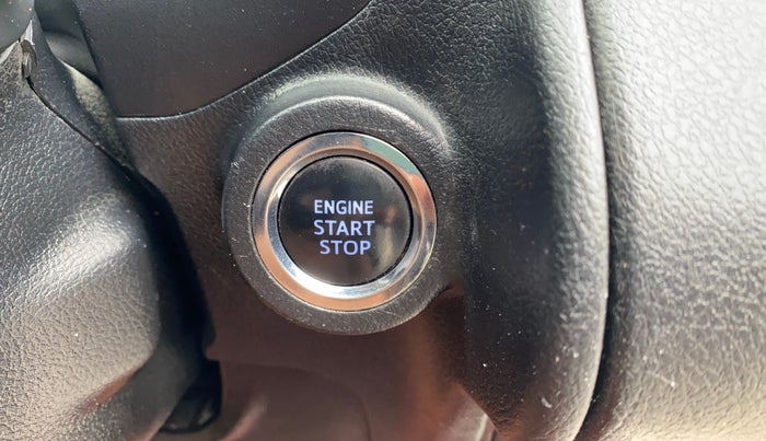 2022 Toyota Innova Crysta 2.4 ZX AT 7 STR, Diesel, Automatic, 86,716 km, Keyless Start/ Stop Button