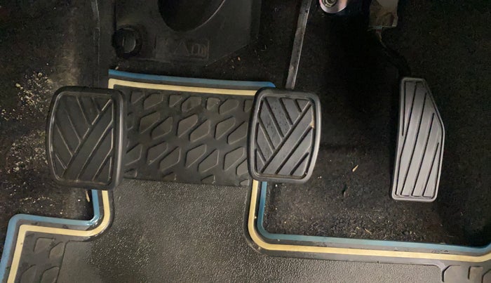 2023 Maruti New Wagon-R VXI CNG 1.0, CNG, Manual, 20,641 km, Pedals