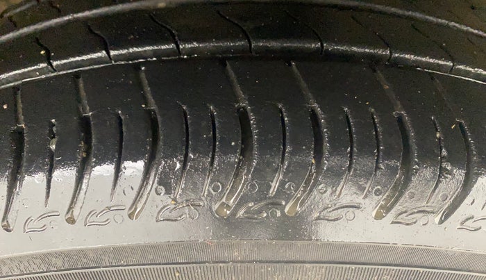 2023 Maruti New Wagon-R VXI CNG 1.0, CNG, Manual, 20,641 km, Right Front Tyre Tread