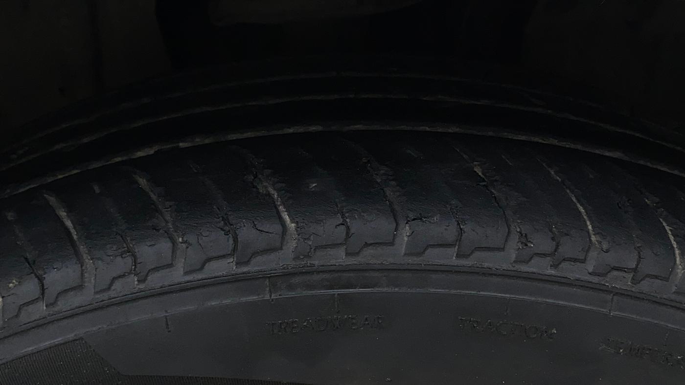 2022 Nissan MAGNITE XV TURBO CVT, Petrol, Automatic, 58,812 km, Right Front Tyre Tread