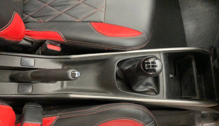 2017 Maruti Baleno DELTA PETROL 1.2, Petrol, Manual, 75,352 km, Gear Lever