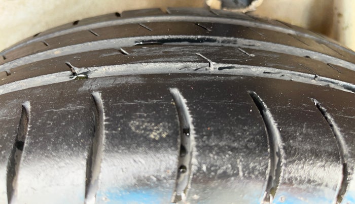 2015 Maruti Celerio VXI, Petrol, Manual, 40,066 km, Left Rear Tyre Tread