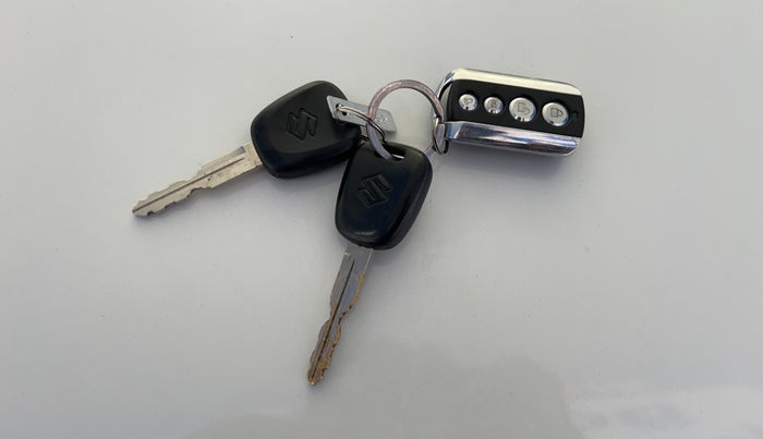 2015 Maruti Celerio VXI, Petrol, Manual, 40,066 km, Key Close Up