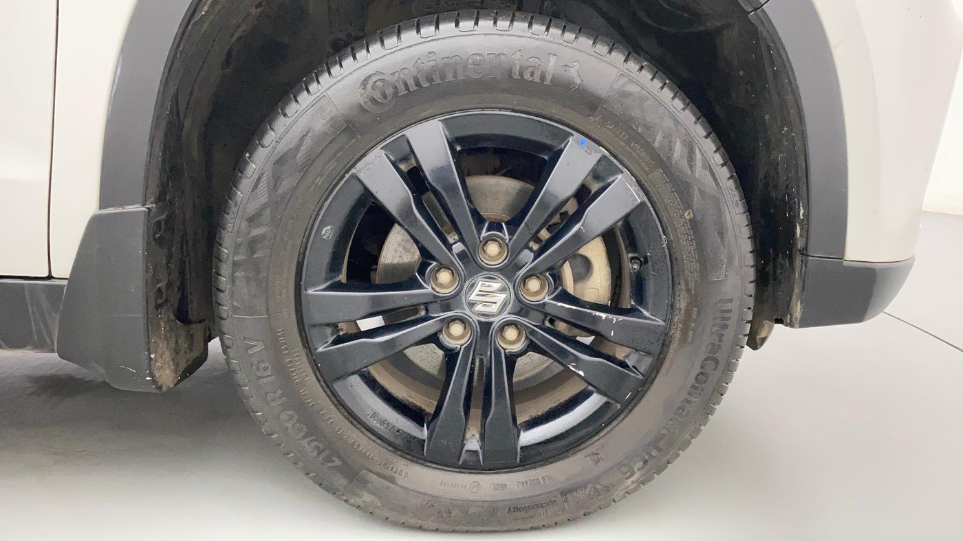 2018 Maruti Vitara Brezza ZDI PLUS AMT, Diesel, Automatic, 1,00,471 km, Right Front Wheel
