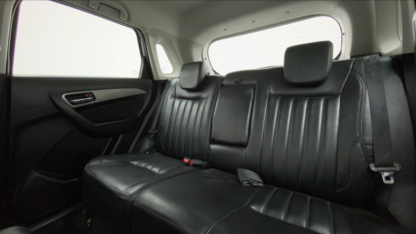 2018 Maruti Vitara Brezza ZDI PLUS AMT, Diesel, Automatic, 1,00,471 km, Right Side Rear Door Cabin