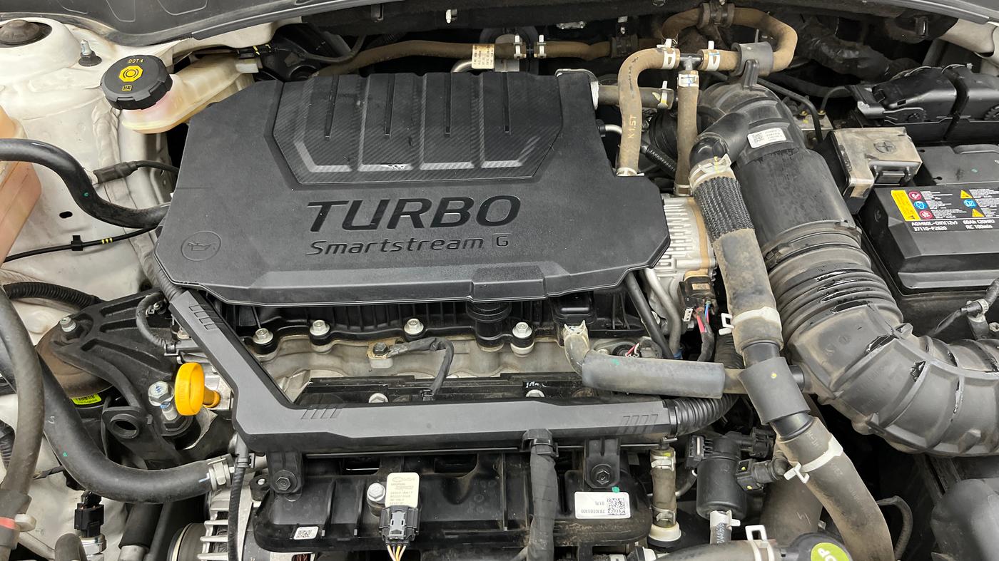 2023 KIA SELTOS  HTX PLUS 1.5 TURBO PETROL IMT, Petrol, Manual, 31,939 km, Engine View