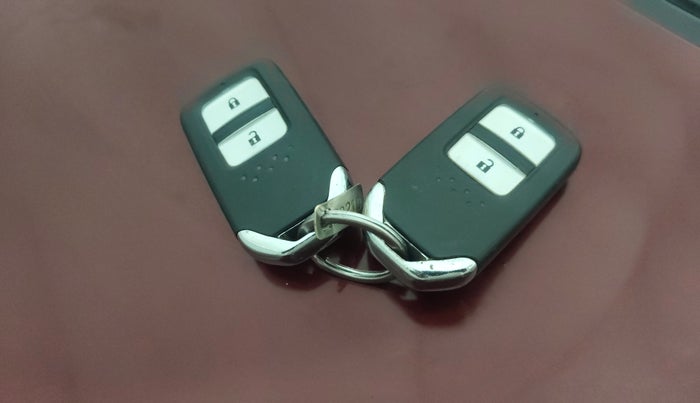 2017 Honda BR-V 1.5L I-VTEC VX, Petrol, Manual, 69,145 km, Key Close Up