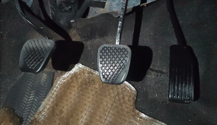 2017 Honda BR-V 1.5L I-VTEC VX, Petrol, Manual, 69,145 km, Pedals