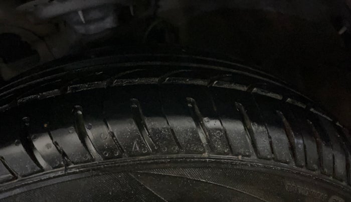 2015 Hyundai Elite i20 SPORTZ 1.2, Petrol, Manual, 54,437 km, Left Front Tyre Tread