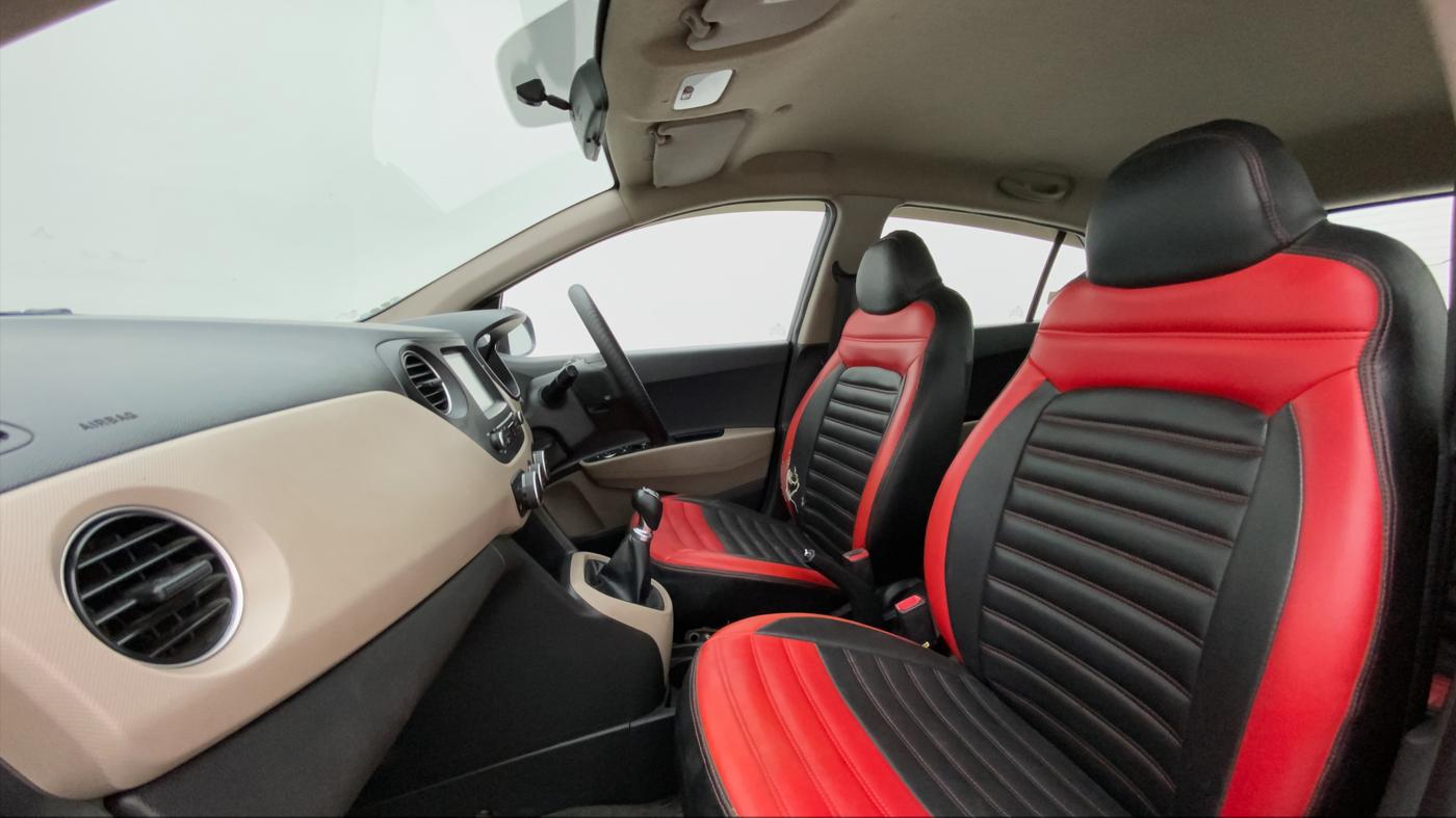 2019 Hyundai Grand i10 SPORTZ 1.2 KAPPA VTVT, CNG, Manual, 71,805 km, Right Side Front Door Cabin