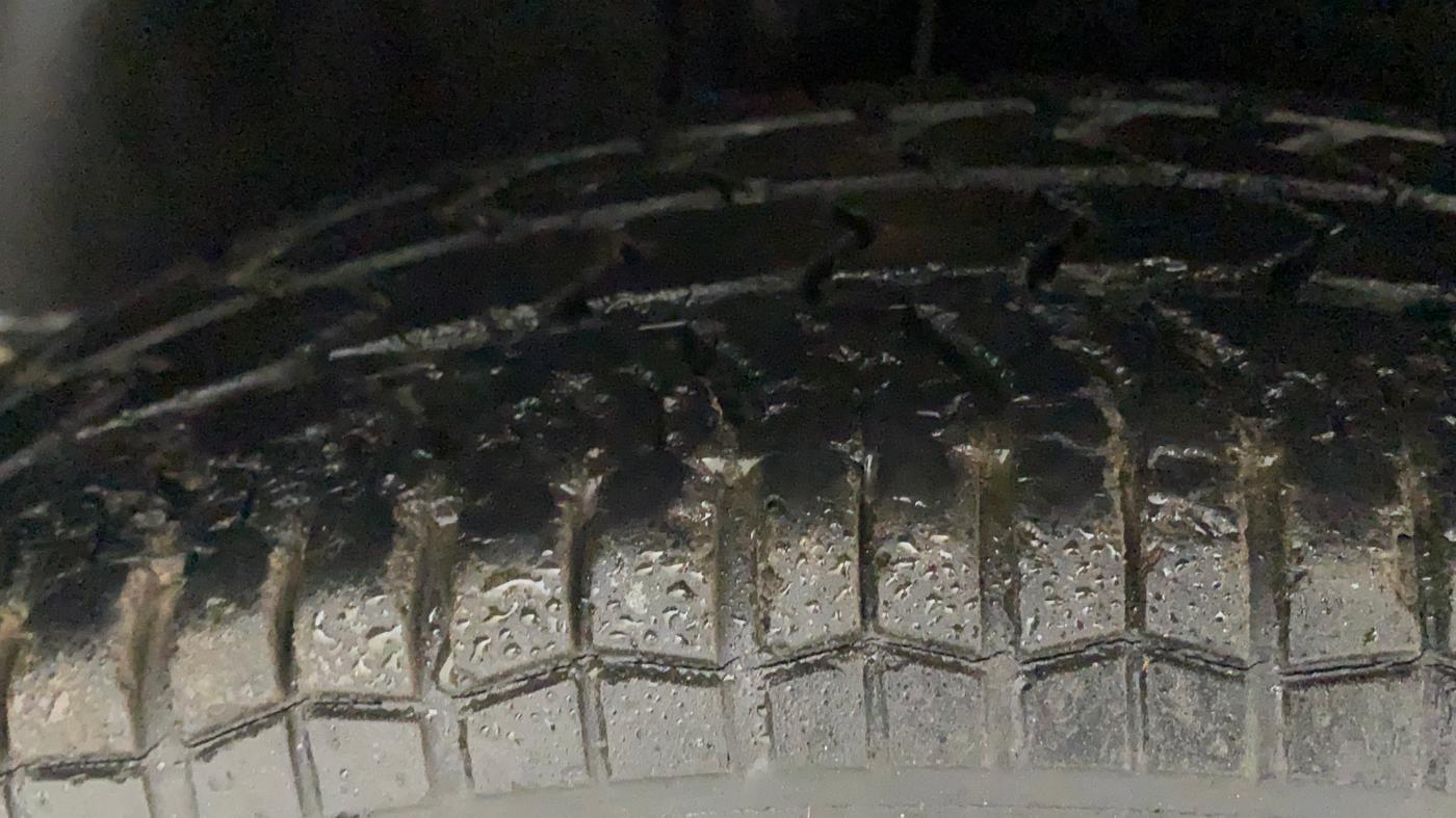 2011 Maruti Swift VXI, Petrol, Manual, 28,843 km, Right Rear Tyre Tread