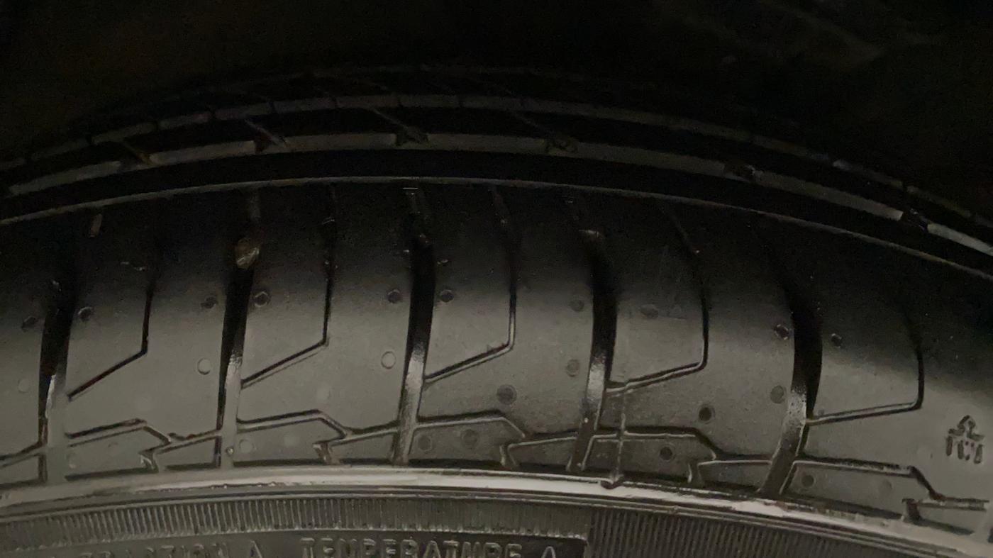 2018 Hyundai Creta SX AT 1.6 PETROL, Petrol, Automatic, 58,536 km, Right Rear Tyre Tread