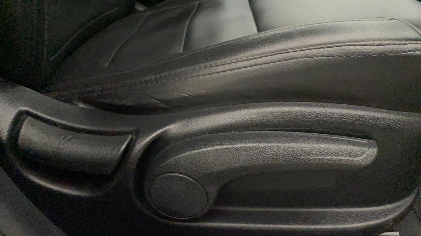 2018 Hyundai Creta SX AT 1.6 PETROL, Petrol, Automatic, 58,536 km, Driver Side Adjustment Panel