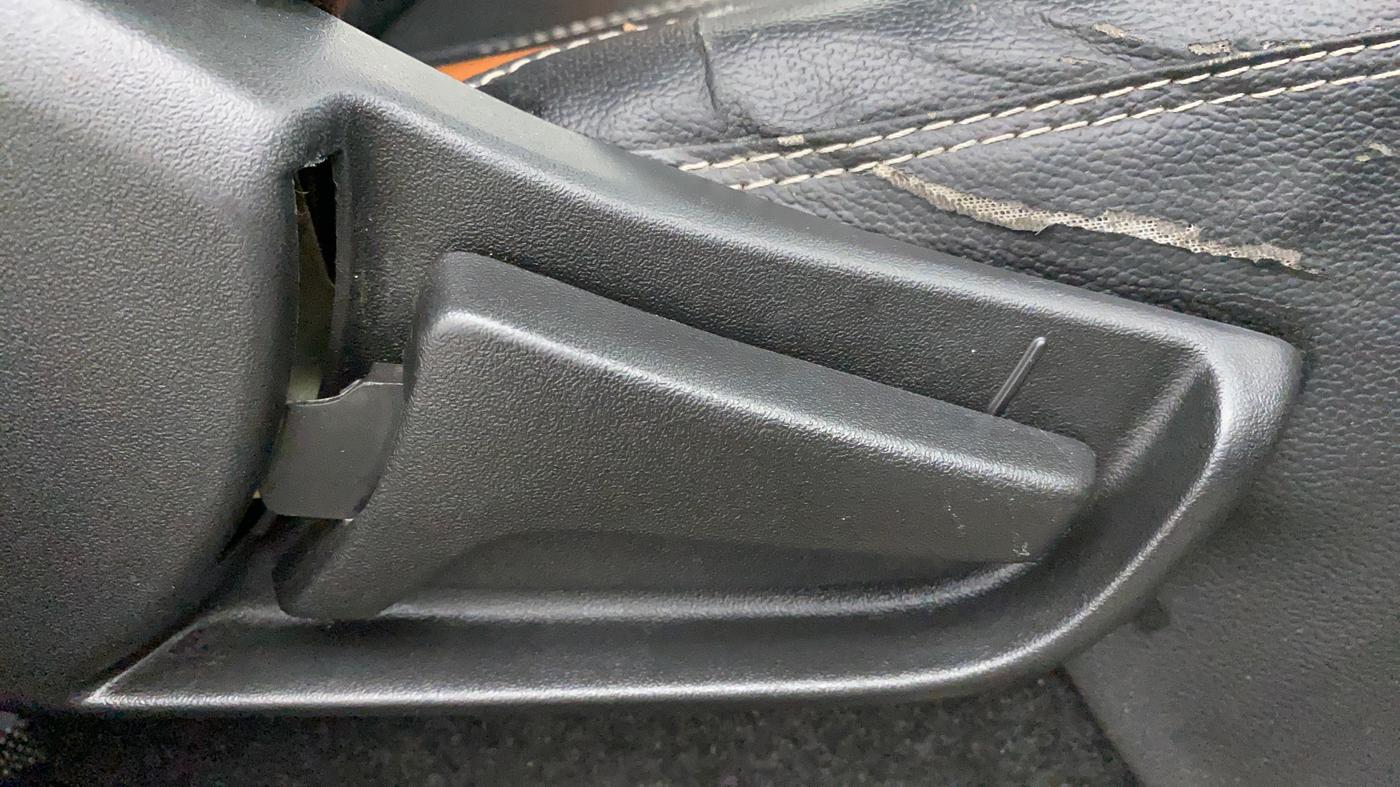 2020 Maruti S PRESSO VXI (O) CNG, CNG, Manual, 28,113 km, Driver Side Adjustment Panel