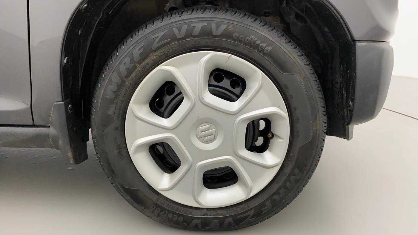 2020 Maruti S PRESSO VXI (O) CNG, CNG, Manual, 28,113 km, Right Front Wheel