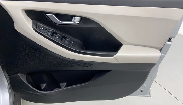 2020 Hyundai Creta SX PETROL MT, Petrol, Manual, 24,314 km, Driver Side Door Panels Control