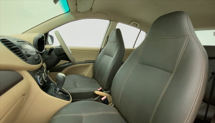 2010 Hyundai i10 SPORTZ 1.2 AT, Petrol, Automatic, 65,287 km, Right Side Front Door Cabin