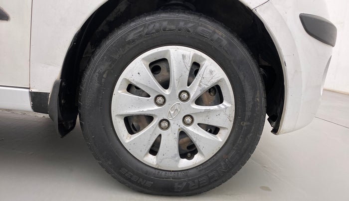 2010 Hyundai i10 SPORTZ 1.2 AT, Petrol, Automatic, 65,287 km, Right Front Wheel