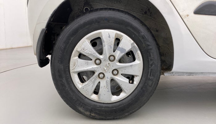 2010 Hyundai i10 SPORTZ 1.2 AT, Petrol, Automatic, 65,287 km, Right Rear Wheel