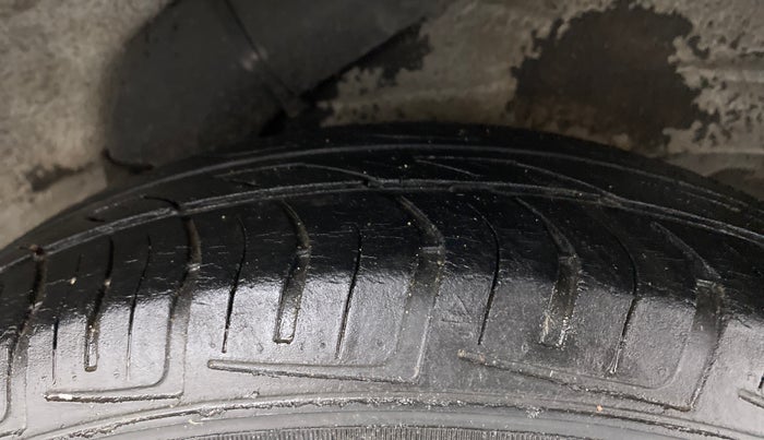 2010 Hyundai i10 SPORTZ 1.2 AT, Petrol, Automatic, 65,287 km, Left Rear Tyre Tread