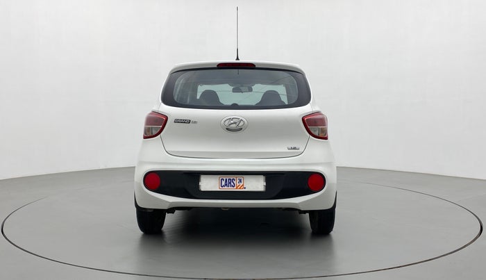 2017 Hyundai Grand i10 MAGNA 1.2 KAPPA VTVT, Petrol, Manual, 28,388 km, Back/Rear
