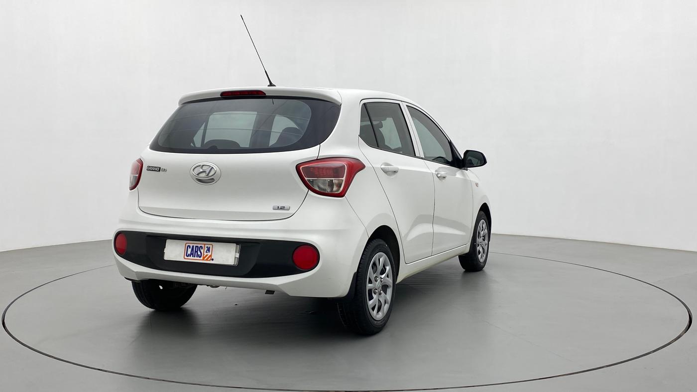 2017 Hyundai Grand i10 MAGNA 1.2 KAPPA VTVT, Petrol, Manual, 28,388 km, Right Back Diagonal