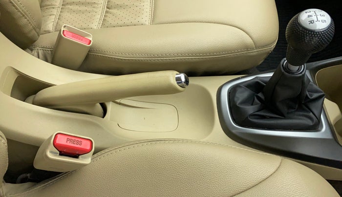 2013 Honda City V MT PETROL, Petrol, Manual, 35,234 km, Gear Lever