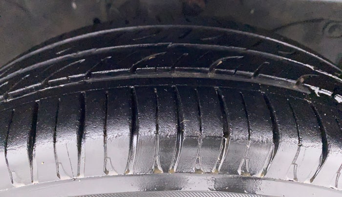 2013 Honda City V MT PETROL, Petrol, Manual, 35,234 km, Right Front Tyre Tread