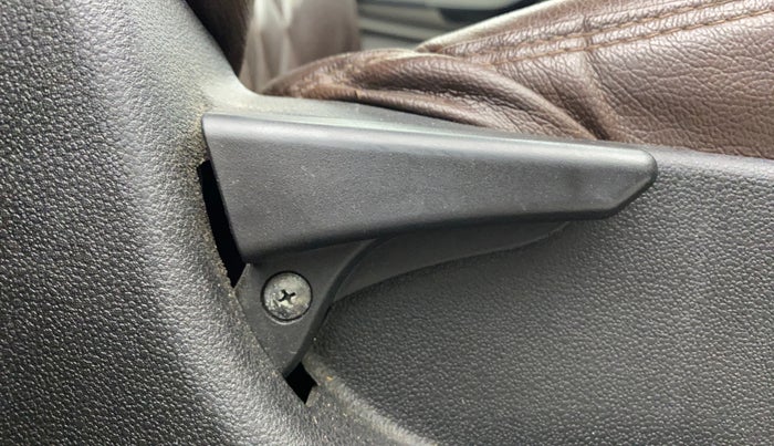 2018 Tata Tiago XTA PETROL, Petrol, Automatic, 61,954 km, Driver Side Adjustment Panel