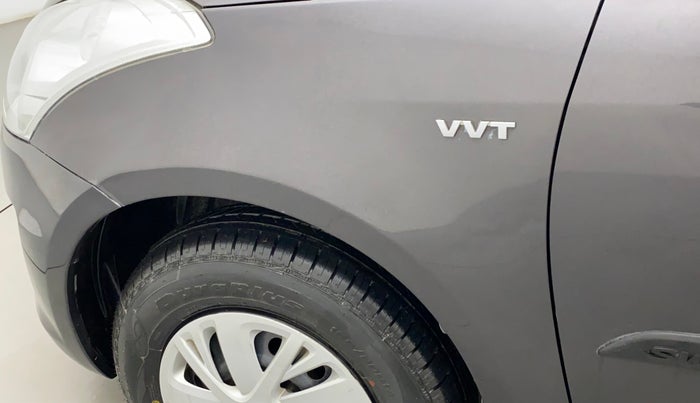 2016 Maruti Swift ZXI, Petrol, Manual, 31,324 km, Left fender - Slightly dented