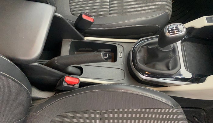 2023 KIA CARENS PRESTIGE PLUS 1.5 PETROL IMT 7 STR, Petrol, Manual, 6,537 km, Gear Lever