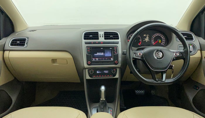 2018 Volkswagen Vento HIGHLINE PLUS 1.5 AT 16 ALLOY, Diesel, Automatic, 76,910 km, Dashboard