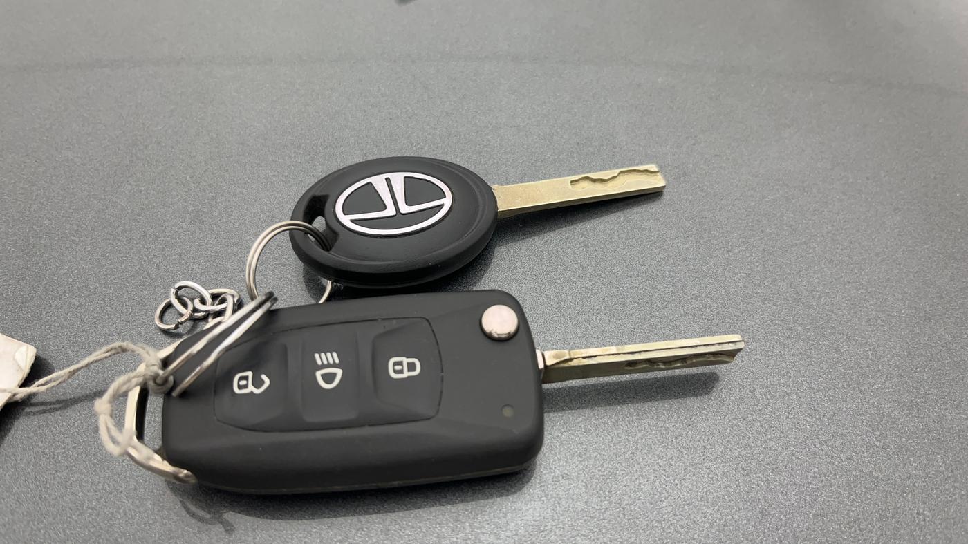 2021 Tata Tiago XT PETROL, Petrol, Manual, 42,255 km, Key Close Up