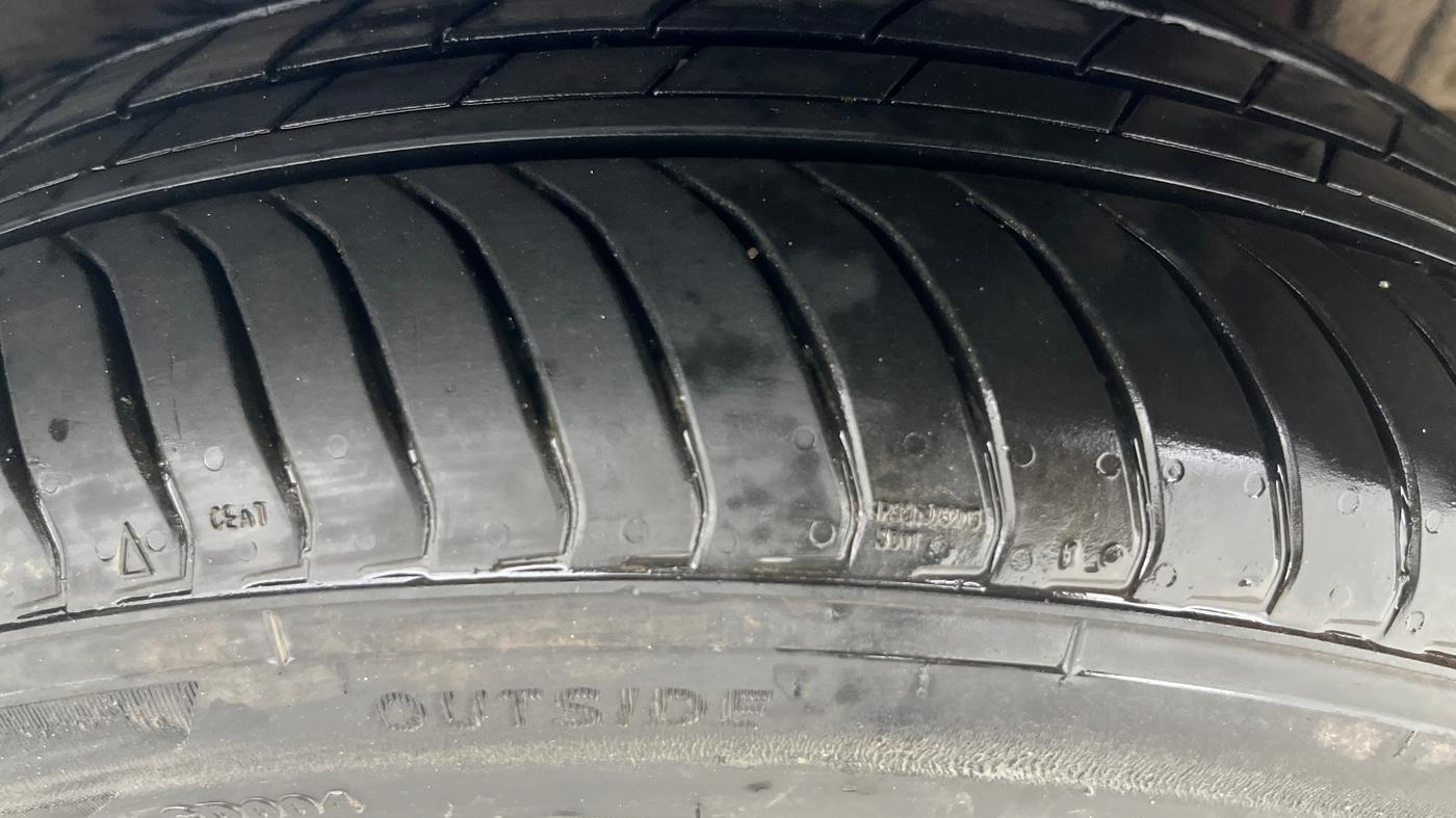 2025 Tata Tiago XZA, Petrol, Automatic, 5,081 km, Left Rear Tyre Tread
