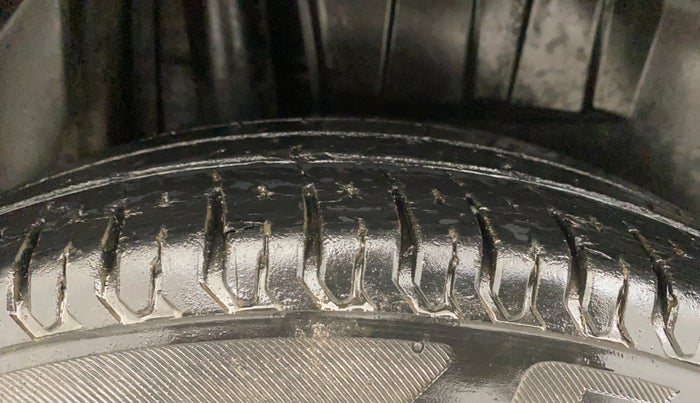 2019 Maruti Dzire VXI AMT, Petrol, Automatic, 41,291 km, Right Rear Tyre Tread