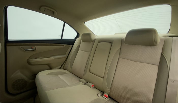 2018 Maruti Ciaz DELTA 1.5 SHVS VVT MT, Petrol, Manual, 23,750 km, Right Side Rear Door Cabin