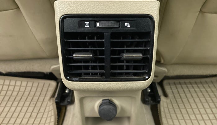 2018 Maruti Ciaz DELTA 1.5 SHVS VVT MT, Petrol, Manual, 23,750 km, Rear AC Vents