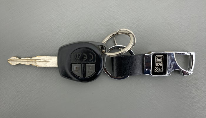 2018 Maruti Ciaz DELTA 1.5 SHVS VVT MT, Petrol, Manual, 23,750 km, Key Close Up