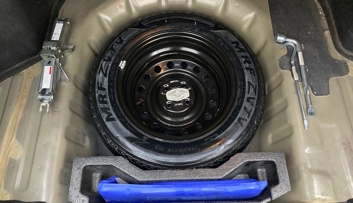 2018 Maruti Ciaz DELTA 1.5 SHVS VVT MT, Petrol, Manual, 23,750 km, Spare Tyre