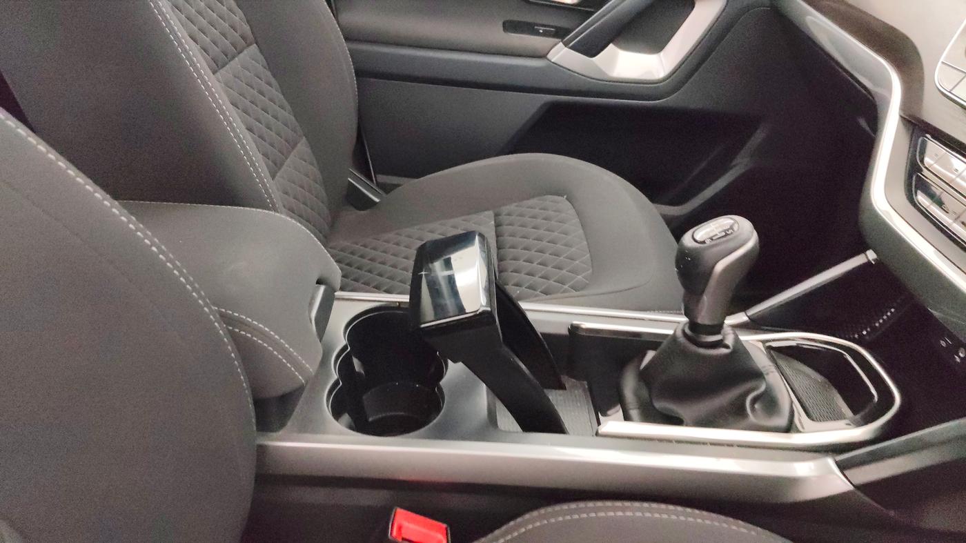 2020 Tata Harrier XT 2.0L KRYOTEC, Diesel, Manual, 65,046 km, Gear Lever