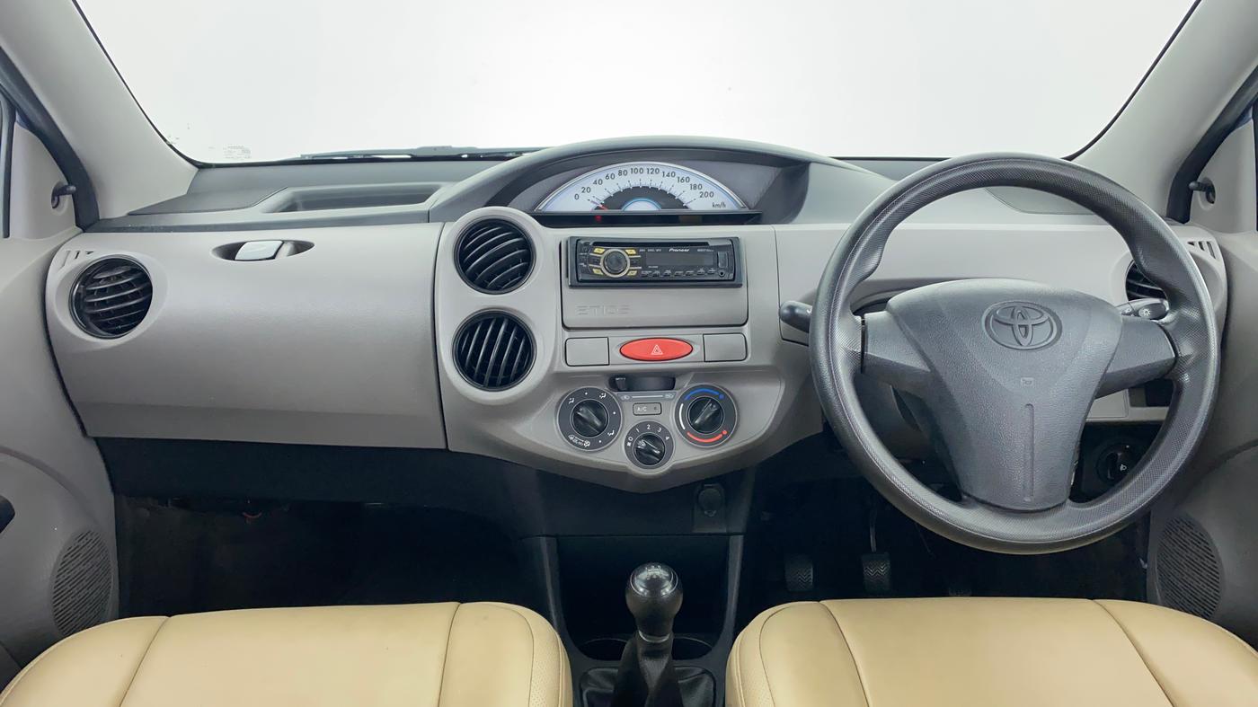 2011 Toyota Etios G, Petrol, Manual, 53,329 km, Dashboard
