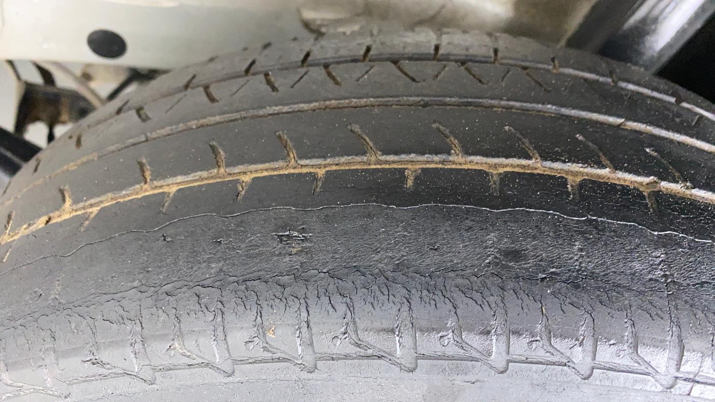 2011 Toyota Etios G, Petrol, Manual, 53,329 km, Left Rear Tyre Tread