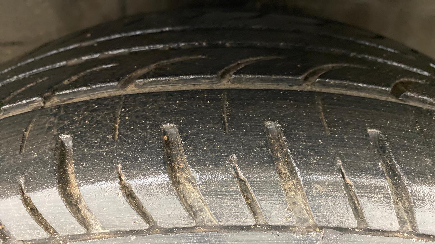 2010 Hyundai i10 SPORTZ 1.2, Petrol, Manual, 91,694 km, Right Front Tyre Tread