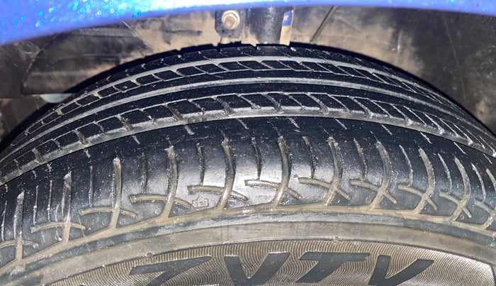 2019 Maruti Baleno SIGMA PETROL 1.2, Petrol, Manual, 44,368 km, Left Front Tyre Tread
